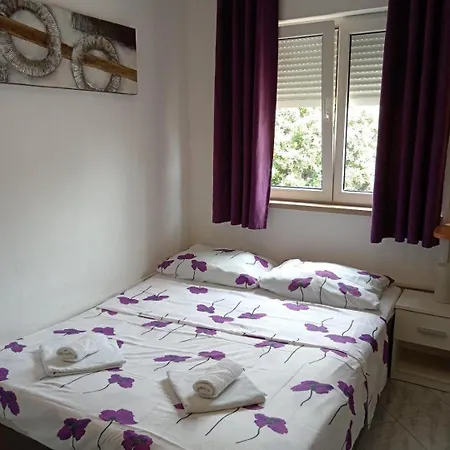Antonia - 150m From Sea *